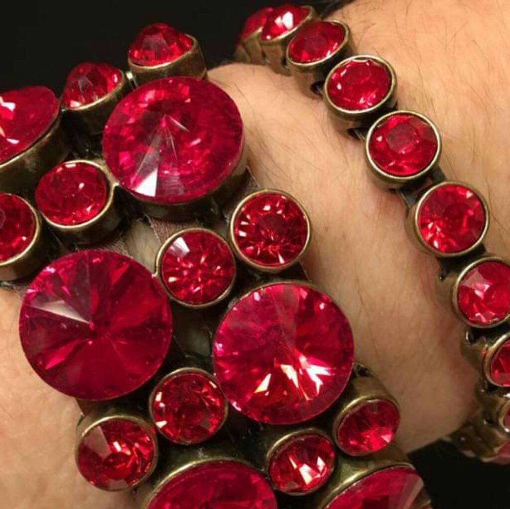 ❤NWOT Bundle of Plunder Two Ruby Red Bracelets